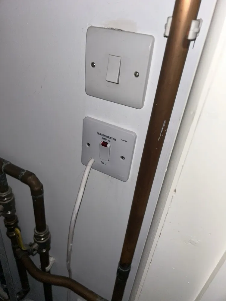 New 20A double-pole isolator for an immersion heater
